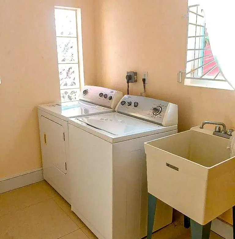 2 BEDROOM 2 AND 1/2 BATH FRIGATE BAY RENTALS