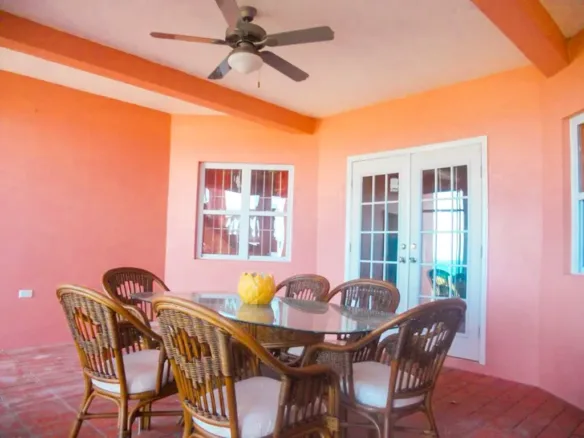 3 Bedroom 2 Bath Apartment in Halfmoon Bay