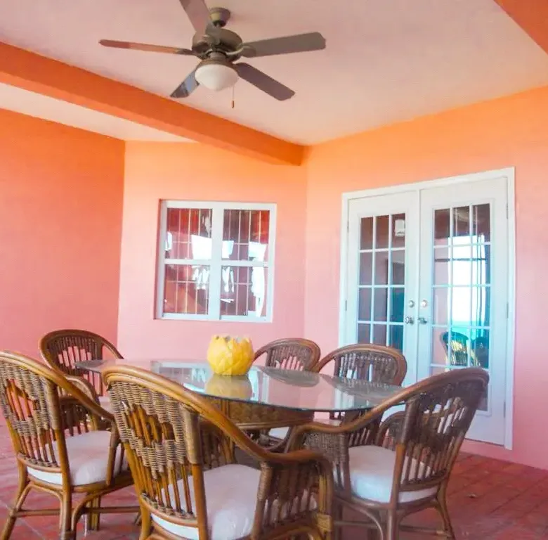 3 Bedroom 2 Bath Apartment in Halfmoon Bay