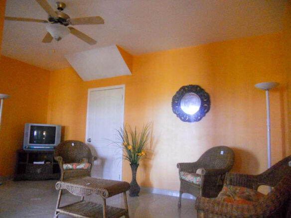 3 Bedroom 2 Bath Apartment in Halfmoon Bay