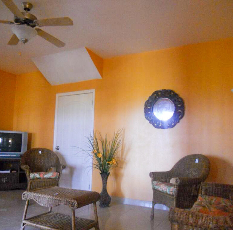 3 Bedroom 2 Bath Apartment in Halfmoon Bay