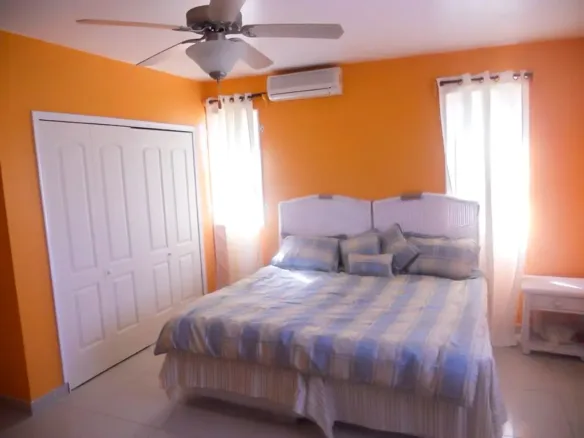 3 Bedroom 2 Bath Apartment in Halfmoon Bay