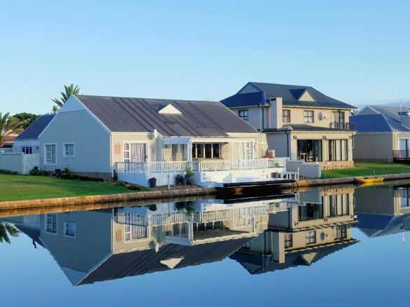 Luxury Caribbean villa with pool and sea view in St. Kitts